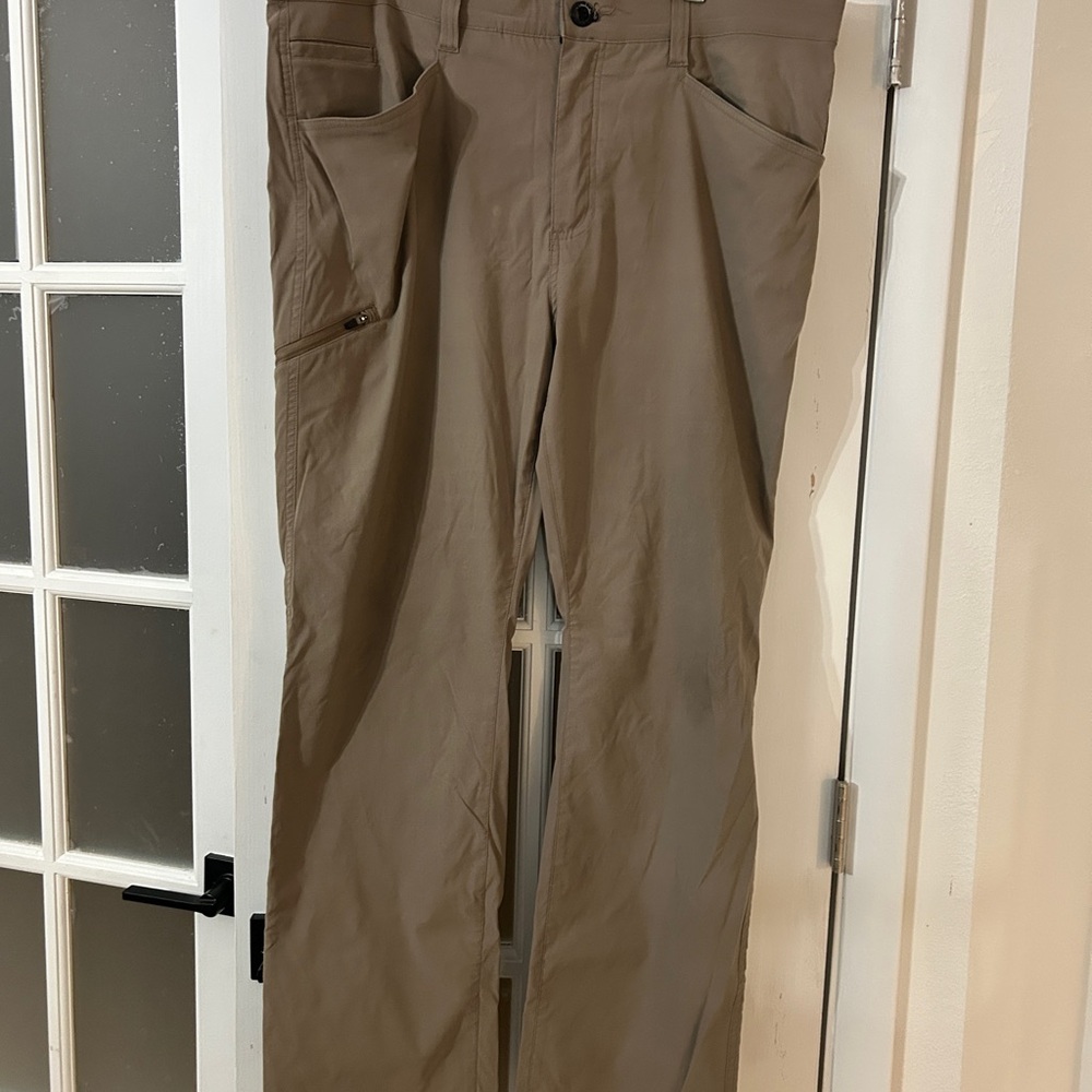 Orvis Men's Khaki quick dry tan pants men’s 38